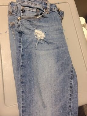 KanCan Light Wash Distressed Skinny Jeans